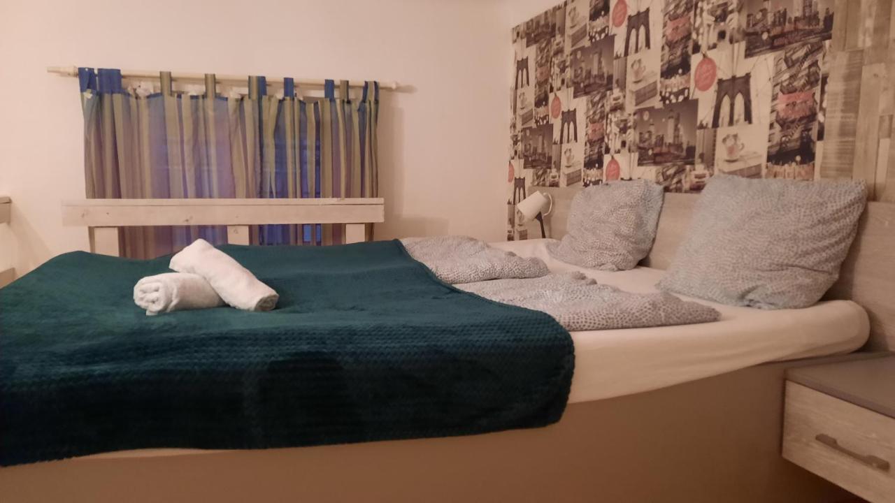 Lisa Apartment On The Famous Dohany Street Budapest Esterno foto